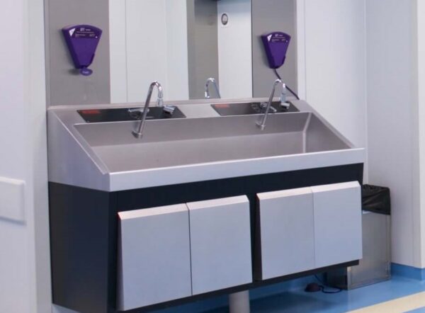 Surgical-Scrub-Sink